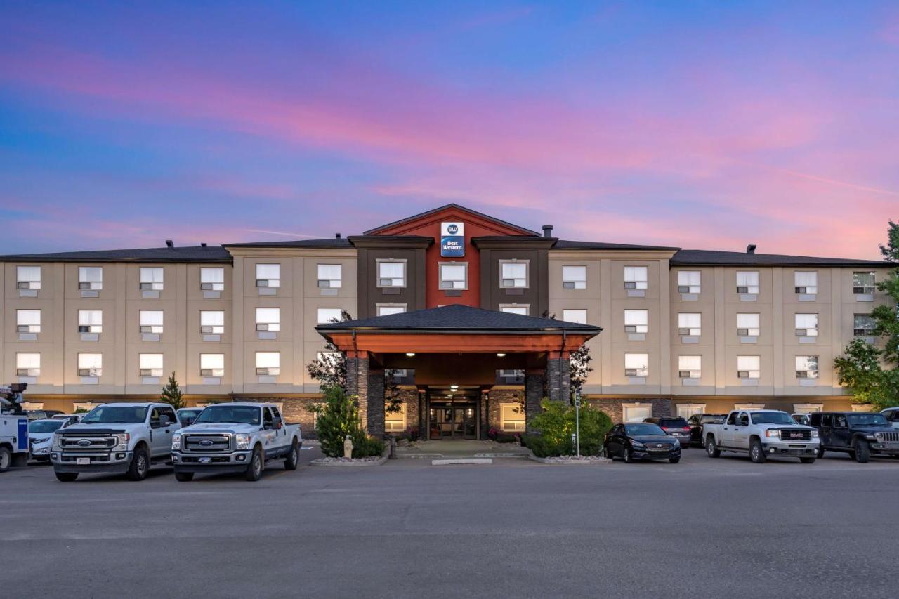 Best Western Bonnyville Inn & Suites Buitenkant foto