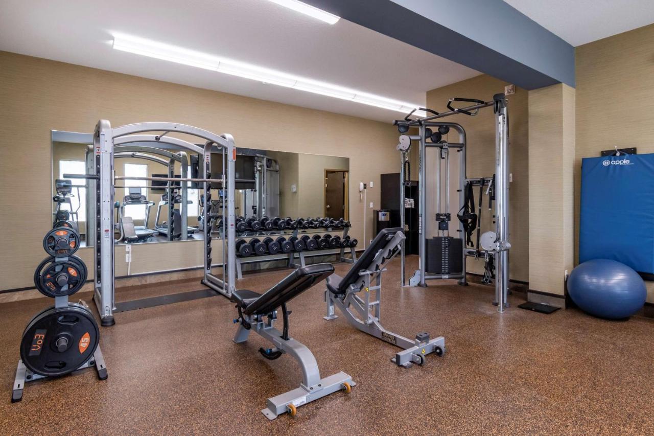 Best Western Bonnyville Inn & Suites Buitenkant foto