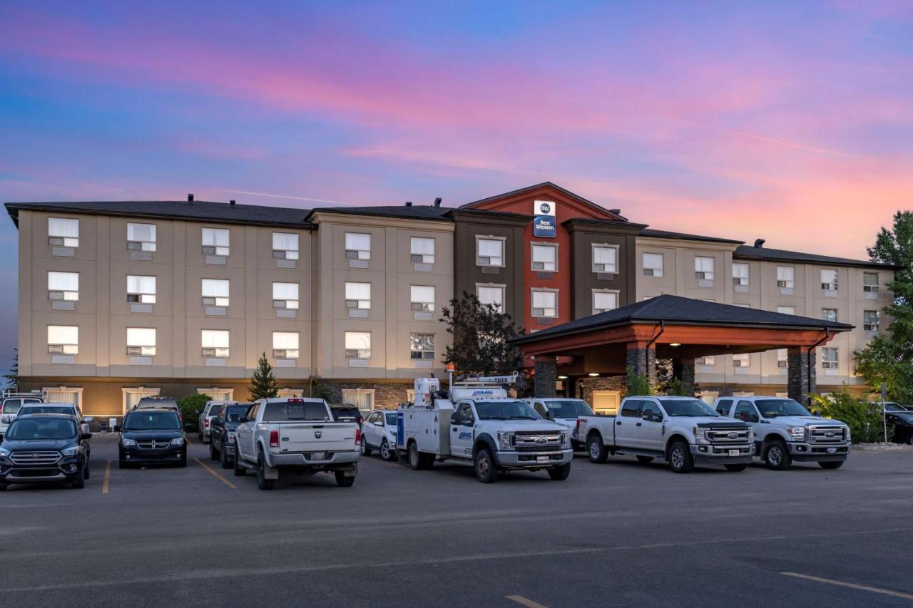 Best Western Bonnyville Inn & Suites Buitenkant foto