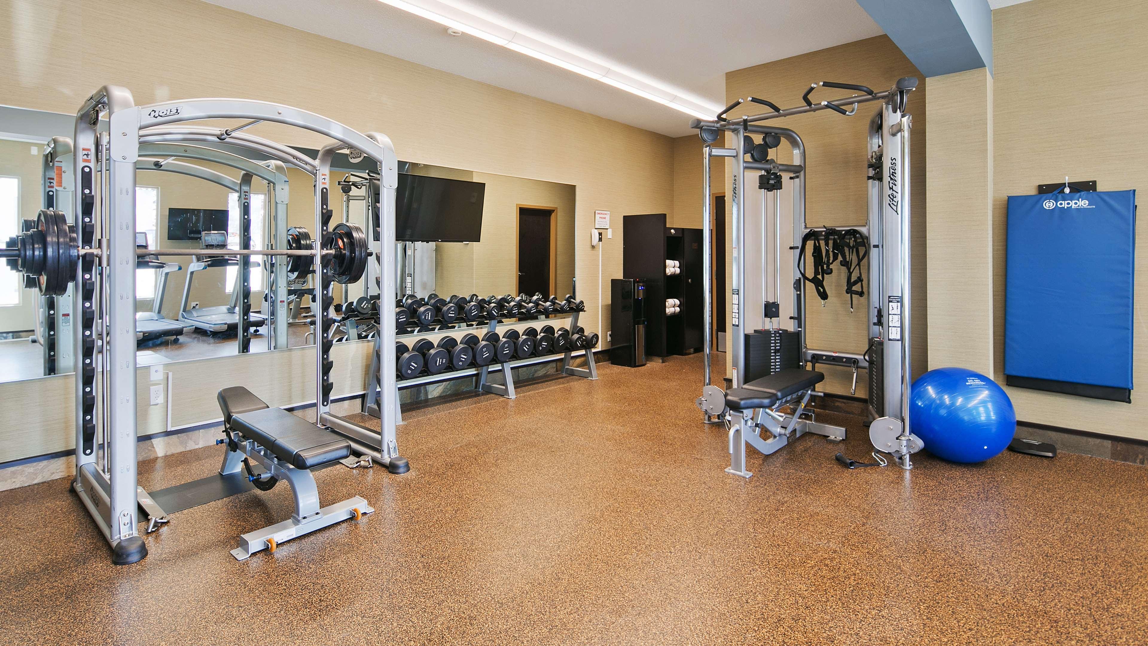 Best Western Bonnyville Inn & Suites Buitenkant foto